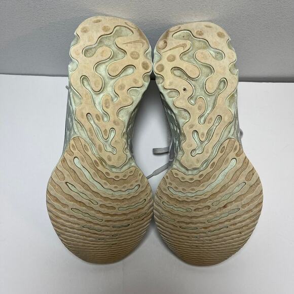 Nike‎ Women's React Infinity Run Flyknit 2 Platinum Tint Size 7 Run Ct2423-007 - Picture 11 of 12